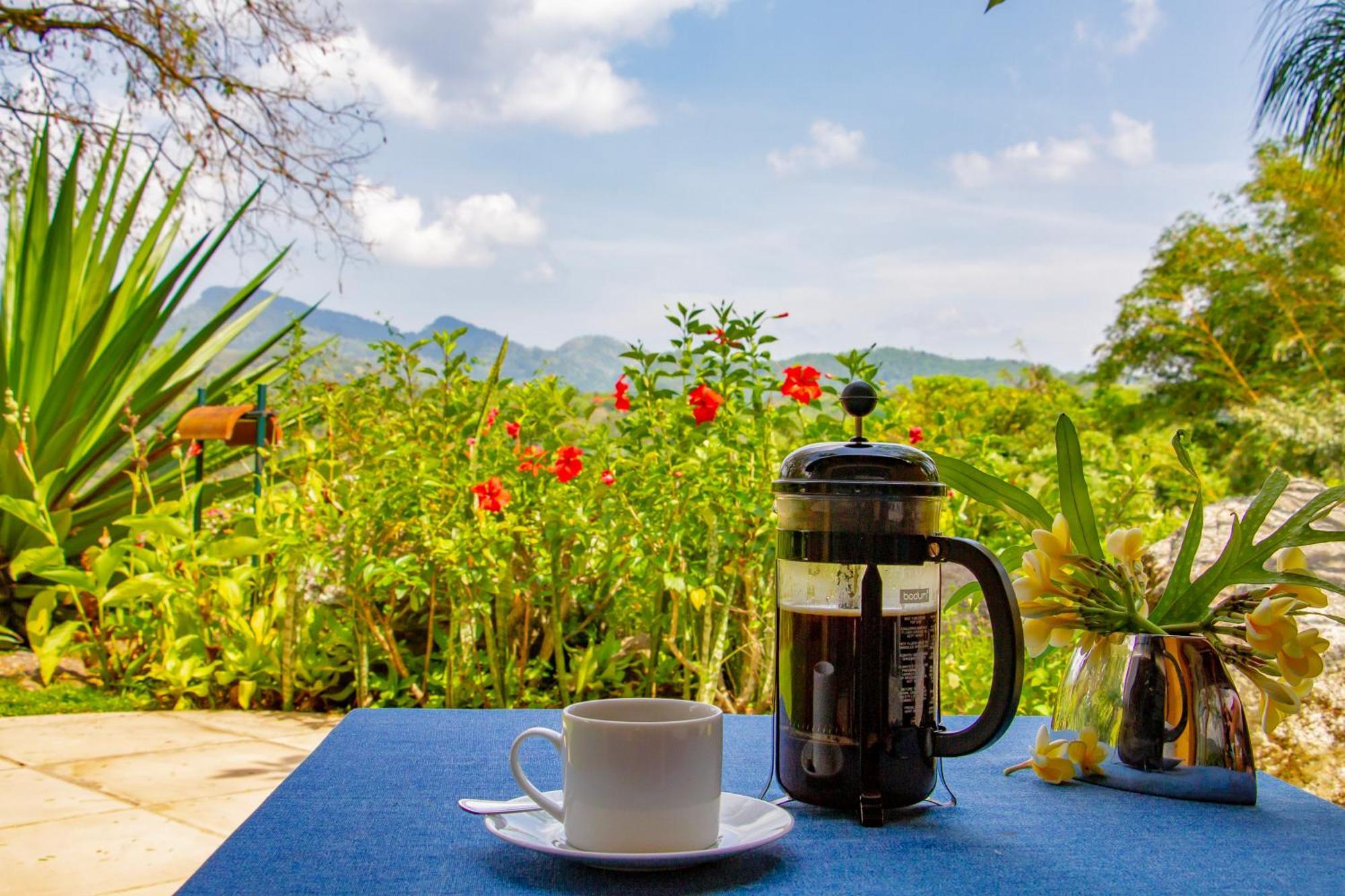 Bougainvillea Retreat Κάντι Εξωτερικό φωτογραφία