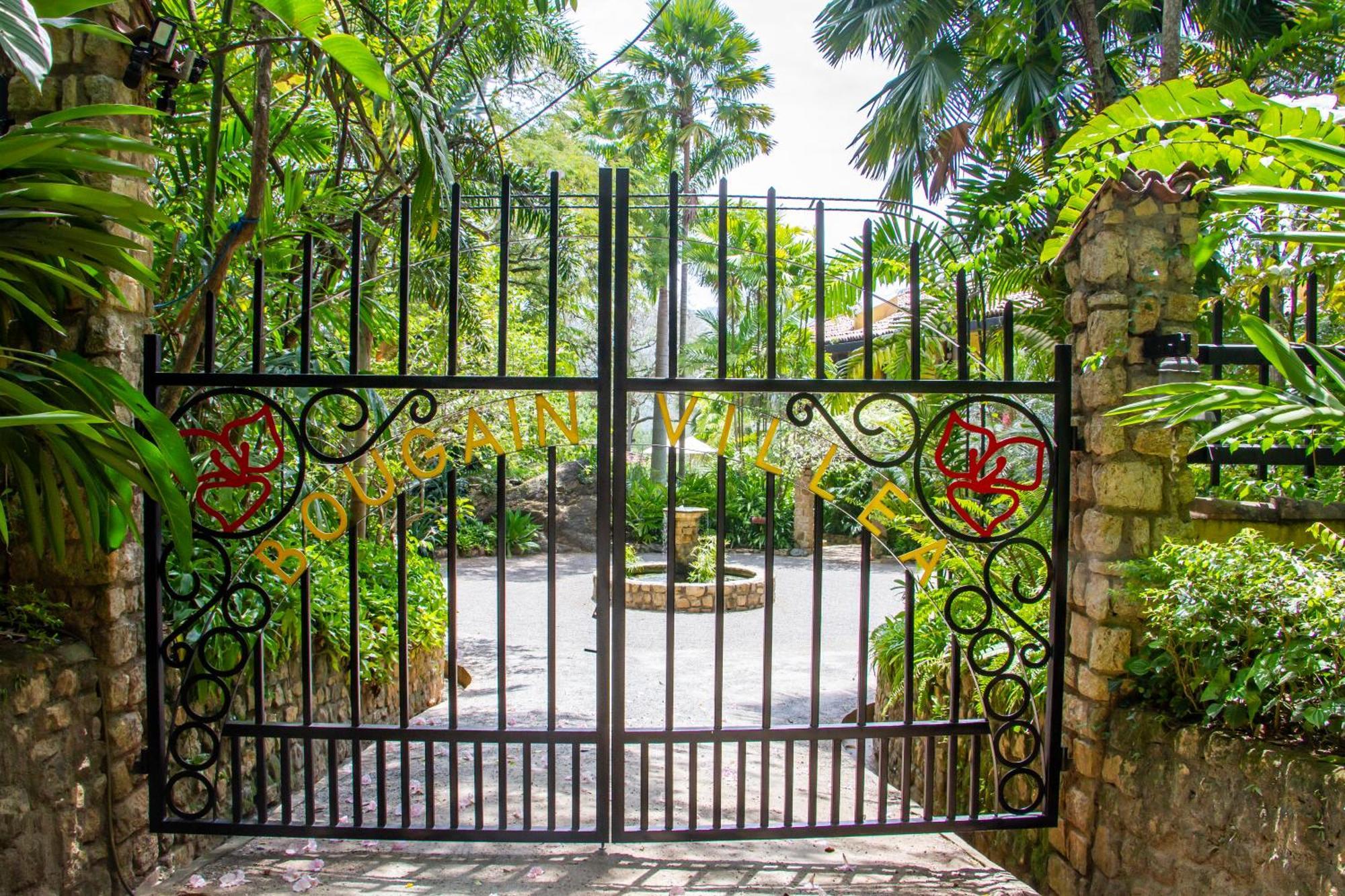 Bougainvillea Retreat Κάντι Εξωτερικό φωτογραφία